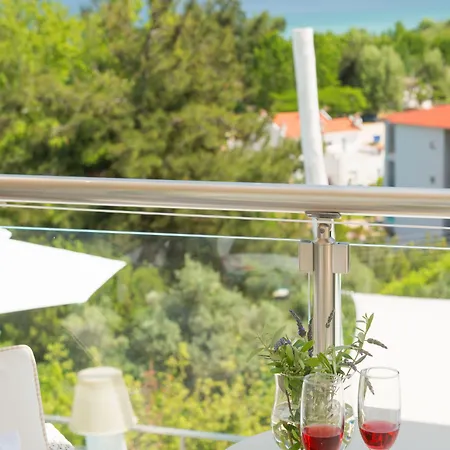 Mare Monte Small Boutique خْريسيا أموذيا