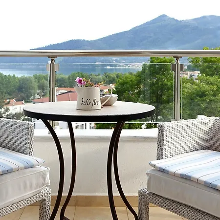 فندق Mare Monte Small Boutique خْريسيا أموذيا