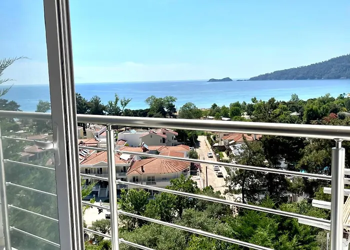 酒店 Mare Monte Small Boutique 3*