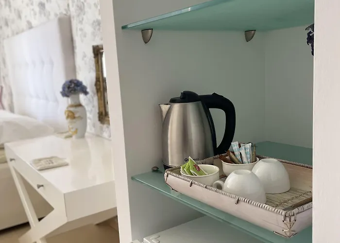 酒店 Mare Monte Small Boutique 3*