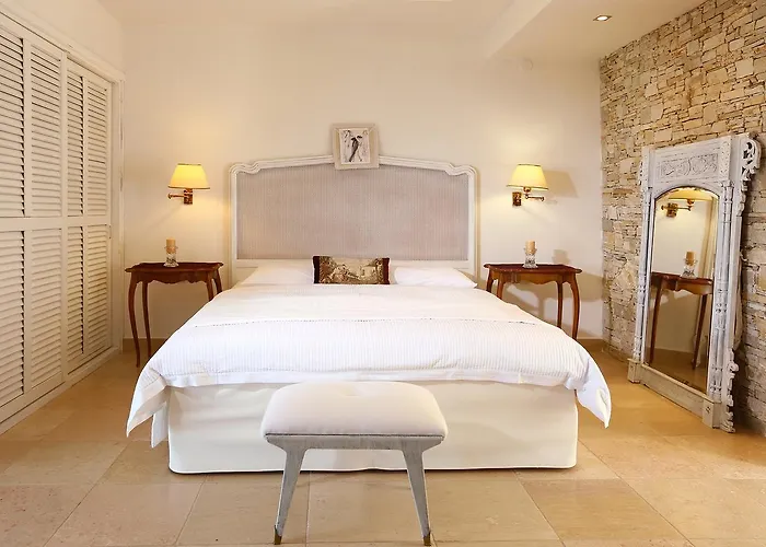 酒店 Mare Monte Small Boutique 3*