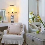 Mare Monte Small Boutique Hotel 3*