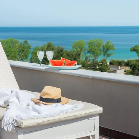 Mare Monte Small Boutique Chrisi Ammoudia