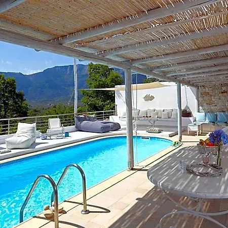 Mare Monte Small Boutique Hotel