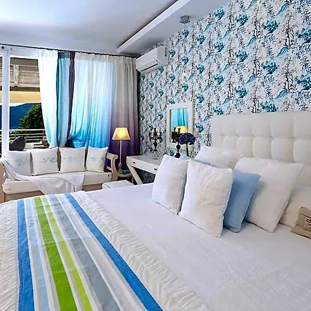 Mare Monte Small Boutique 3*