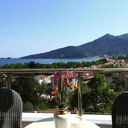 Хотел Mare Monte Small Boutique 3*