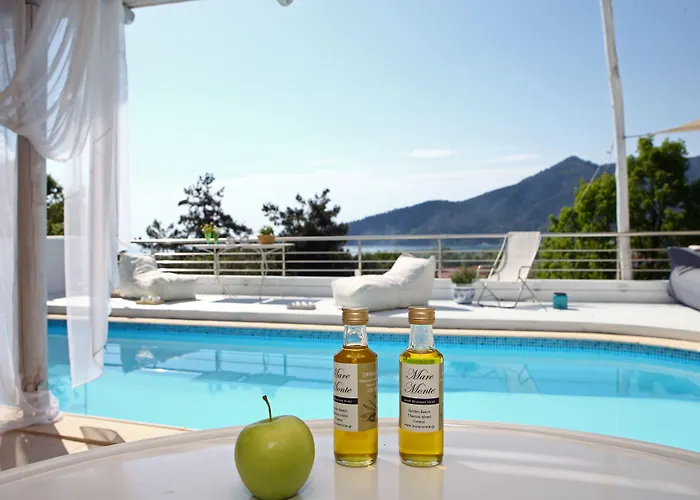 Mare Monte Small Boutique Chrysi Ammoudia