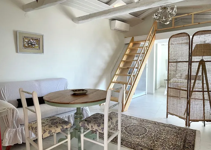 Mare Monte Small Boutique Chrysi Ammoudia