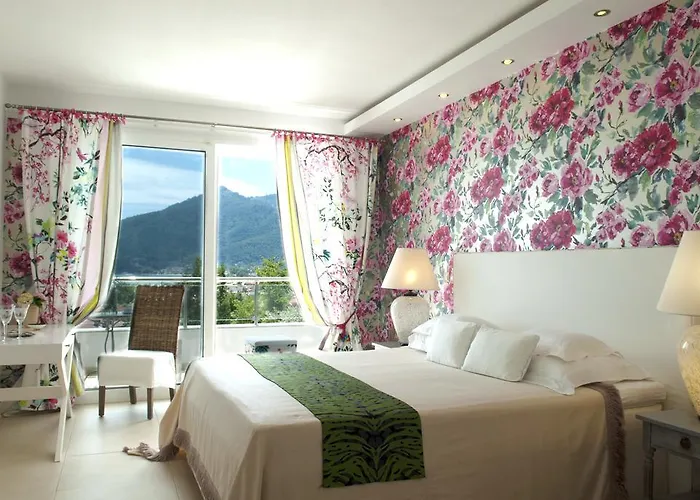 Mare Monte Small Boutique